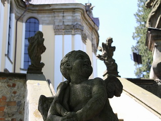 Kaplica Marii Magdaleny i Bożego Grobu oraz Cmentarze w Krzeszowie Foto Galeria
