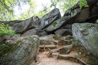 Jaskinia Dziurawy Kamień - Chojnik