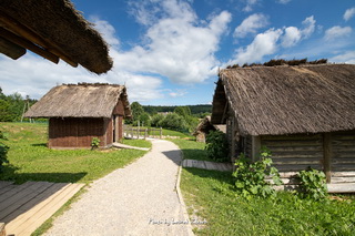 Osada Średniowieczna w Hucie Szklanej