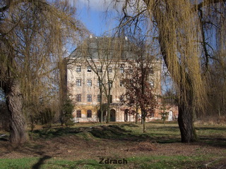 Pałac w Piotrkowicach