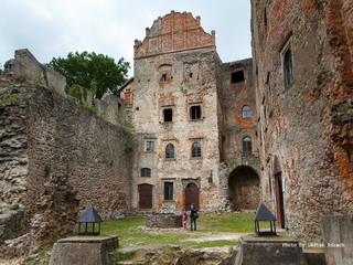 Zamek Grodno w Zagórzu Śląskim 