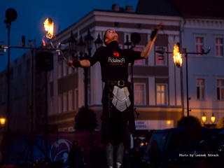 Adelaida Fireshow - solo