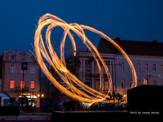 Adelaida Fireshow - solo
